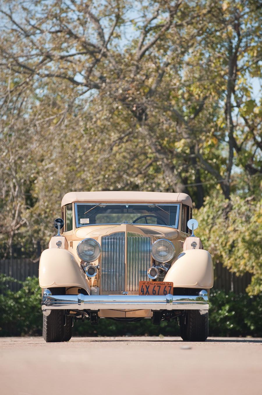  Packard Twelve Convertible Sedan 1934 года  (фото 17 из 44)